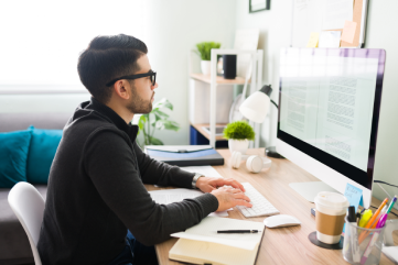 L'auteur apprend à se faire connaître Le monde n'a pas tant changé pour les auteurs qui doivent apprendre à maîtriser le digital pour se faire connaître